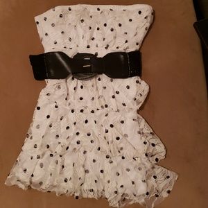 Strapless Belted Tube Top